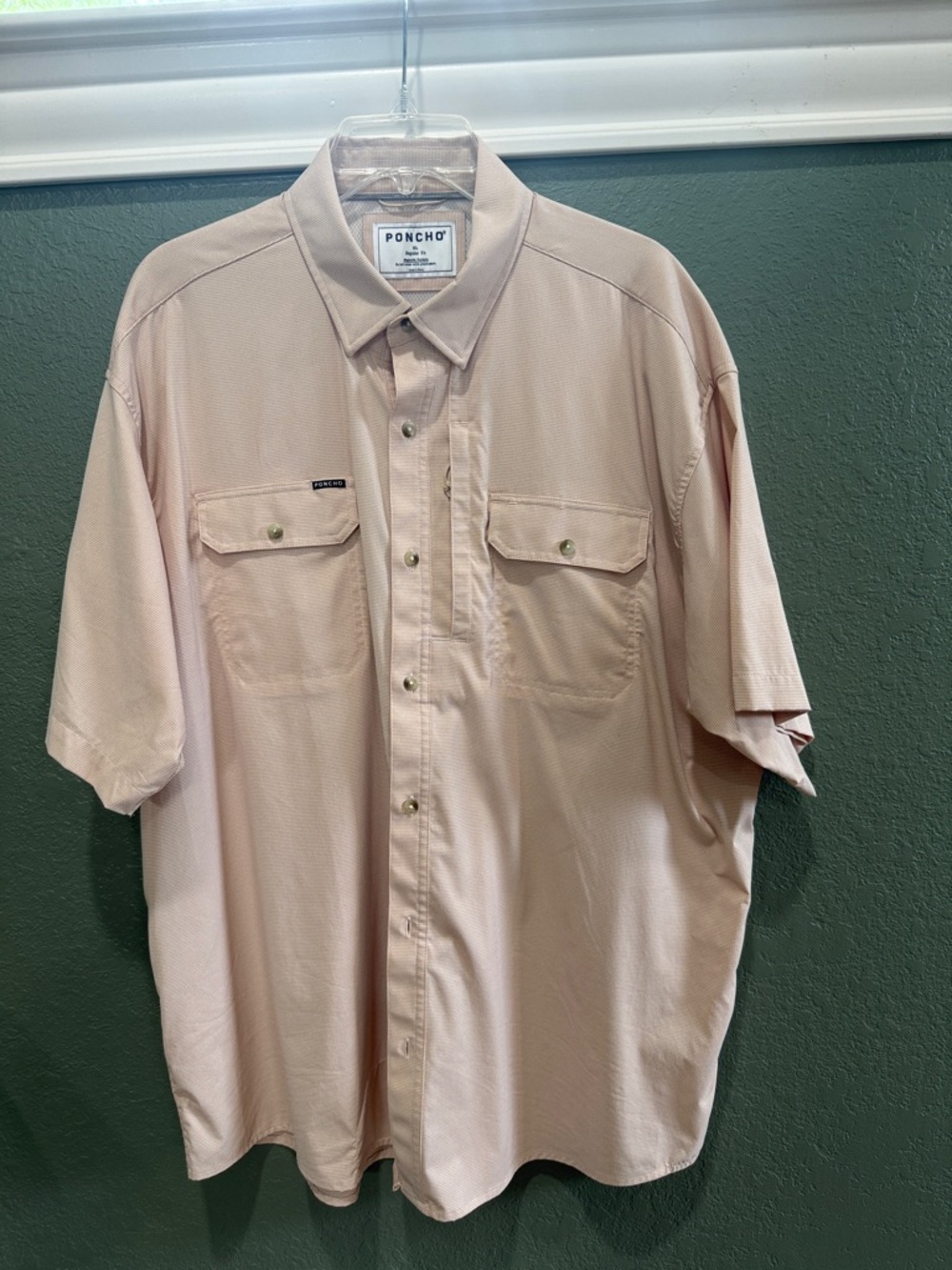 Men’s Short-Sleeve Button-Up Shirt in Light Orange